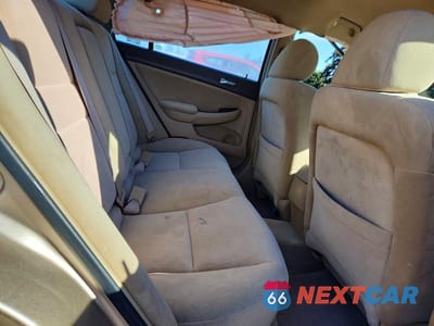 Zdjęcie 10 z 12 samochodu: 2005 HONDA ACCORD LX VIN:1HGCM56435A191537 - miniatura