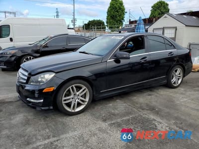 2013 MERCEDES-BENZ C 250 WDDGF4HB6DA851655 - główne zdjęcie licytacji z USA - miniatura