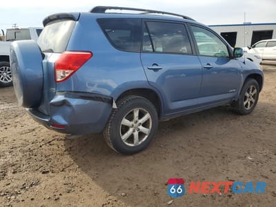 Trzecie zdjęcie samochodu z tyłu: 2008 TOYOTA RAV4 LIMITED VIN:JTMBD31V486058792 - miniatura