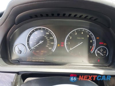 Zdjęcie 9 z 11 samochodu: 2011 BMW 750 LXI VIN:WBAKC8C54BC432112 - miniatura