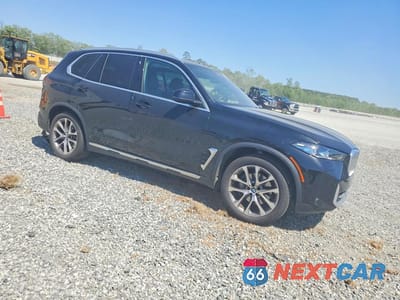 Czwarte zdjęcie samochodu z boku: 2024 BMW X5 XDRIVE40I VIN:5UX23EU03R9S97179 - miniatura