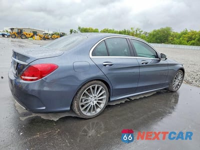 Trzecie zdjęcie samochodu z tyłu: 2015 MERCEDES-BENZ C 300 VIN:55SWF4JB0FU073247 - miniatura
