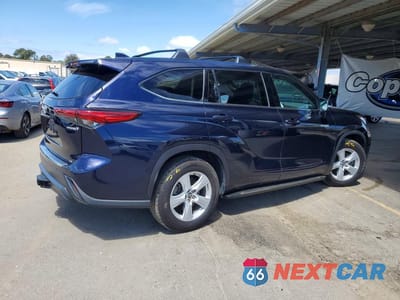 Trzecie zdjęcie samochodu z tyłu: 2020 TOYOTA HIGHLANDER HYBRID LE VIN:5TDZARAHXLS000845 - miniatura