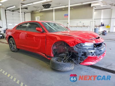 Czwarte zdjęcie samochodu z boku: 2019 DODGE CHARGER SXT VIN:2C3CDXJG4KH611688 - miniatura