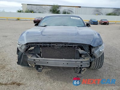 Piąte zdjęcie samochodu w środku: 2015 FORD MUSTANG VIN:1FA6P8AM3F5370527 - miniatura