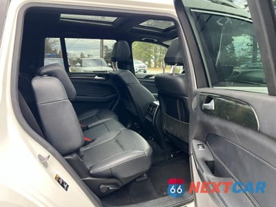 Zdjęcie 6 z 10 samochodu: 2019 MERCEDES-BENZ GLS 450 4MATIC VIN:4JGDF6EE6KB226666 - miniatura