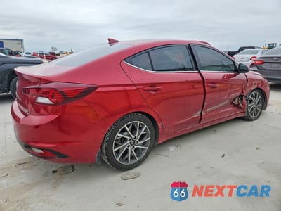 Trzecie zdjęcie samochodu z tyłu: 2020 HYUNDAI ELANTRA LIMITED VIN:KMHD84LF6LU036690 - miniatura