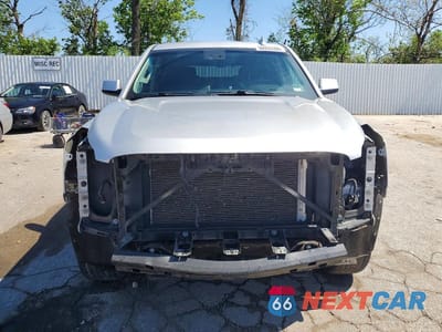 Piąte zdjęcie samochodu w środku: 2015 GMC YUKON SLT VIN:1GKS2BKC2FR628589 - miniatura
