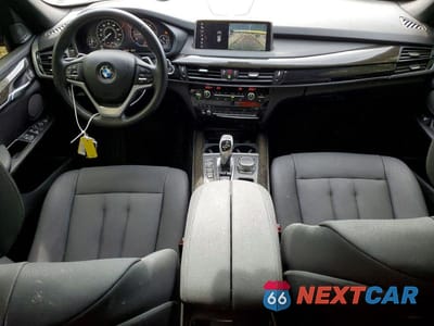 Zdjęcie 8 z 14 samochodu: 2018 BMW X5 XDRIVE35D VIN:5UXKS4C51J0Z89623 - miniatura