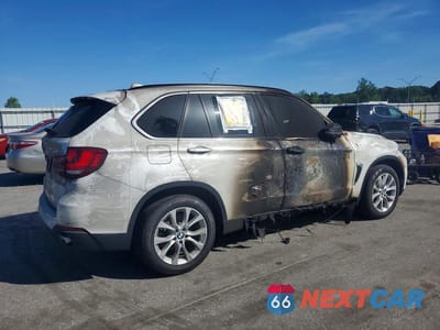 Trzecie zdjęcie samochodu z tyłu: 2016 BMW X5 XDRIVE35I VIN:5UXKR0C56G0U10901 - miniatura