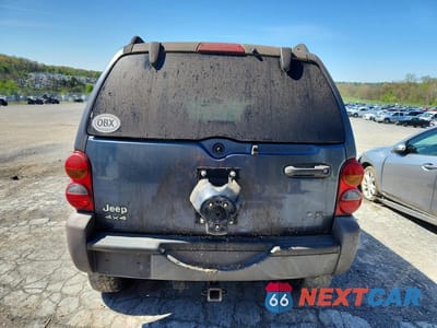 Zdjęcie 6 z 13 samochodu: 2002 JEEP LIBERTY SPORT VIN:1J4GL48K02W297445 - miniatura