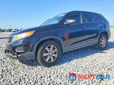 2012 KIA SORENTO LX 5XYKT3A16CG192001 - główne zdjęcie licytacji z USA - miniatura