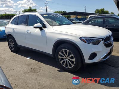 Czwarte zdjęcie samochodu z boku: 2025 MERCEDES-BENZ GLC 300 4MATIC VIN:W1NKM4HB1SF330457 - miniatura