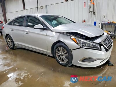 Czwarte zdjęcie samochodu z boku: 2015 HYUNDAI SONATA SE VIN:5NPE24AF9FH166703 - miniatura