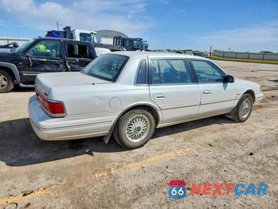 Trzecie zdjęcie samochodu z tyłu: 1993 LINCOLN CONTINENTL VIN:1LNLM9843PY652177 - miniatura