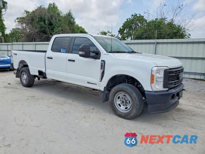 Czwarte zdjęcie samochodu z boku: 2024 FORD F250 SUPER DUTY VIN:1FT7W2BT3REC94672 - miniatura