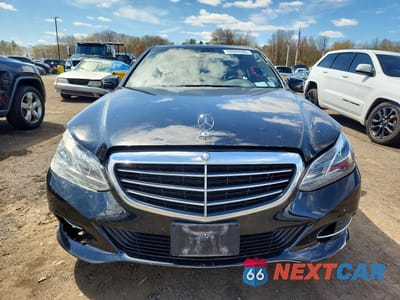 Piąte zdjęcie samochodu w środku: 2016 MERCEDES-BENZ E 350 4MATIC VIN:WDDHF8JB4GB224716 - miniatura