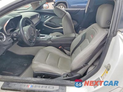 Zdjęcie 7 z 12 samochodu: 2016 CHEVROLET CAMARO SS VIN:1G1FH1R71G0130963 - miniatura