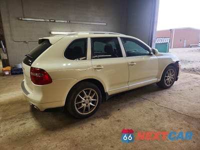 Trzecie zdjęcie samochodu z tyłu: 2008 PORSCHE CAYENNE TURBO VIN:WP1AC29P98LA90524 - miniatura