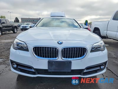 Piąte zdjęcie samochodu w środku: 2016 BMW 528 XI VIN:WBA5A7C5XGG643621 - miniatura