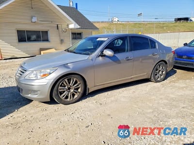 2011 HYUNDAI GENESIS 4.6L V8 KMHGC4DF0BU125910 - główne zdjęcie licytacji z USA - miniatura