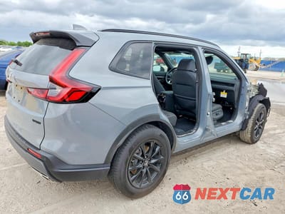 Trzecie zdjęcie samochodu z tyłu: 2026 HONDA CR-V SPORT-L VIN:7FARS5H80TE021370 - miniatura