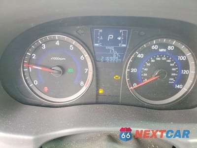 Zdjęcie 9 z 12 samochodu: 2017 HYUNDAI ACCENT SE VIN:KMHCT4AE0HU242471 - miniatura
