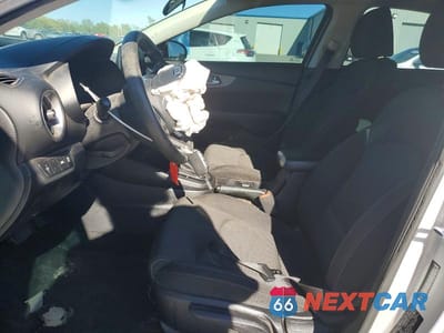 Zdjęcie 7 z 12 samochodu: 2019 KIA FORTE LXS VIN:3KPF24AD0KE111591 - miniatura