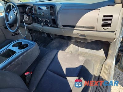 Zdjęcie 8 z 12 samochodu: 2012 CHEVROLET SILVERADO C1500 VIN:1GCNCPEX2CZ200194 - miniatura