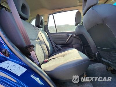 Zdjęcie 11 z 14 samochodu: 2004 TOYOTA RAV4 BASE VIN:JTEGD20V940032389 - miniatura