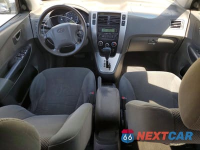 Zdjęcie 8 z 13 samochodu: 2008 HYUNDAI TUCSON SE VIN:KM8JN72D98U759373 - miniatura