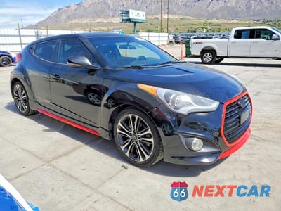 Czwarte zdjęcie samochodu z boku: 2016 HYUNDAI VELOSTER TURBO VIN:KMHTC6AE9GU255472 - miniatura