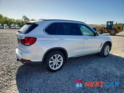 Trzecie zdjęcie samochodu z tyłu: 2016 BMW X5 SDRIVE35I VIN:5UXKR2C5XG0R70884 - miniatura