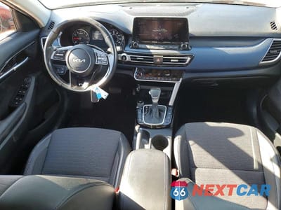 Zdjęcie 8 z 13 samochodu: 2022 KIA SELTOS S VIN:KNDEUCAA6N7307173 - miniatura