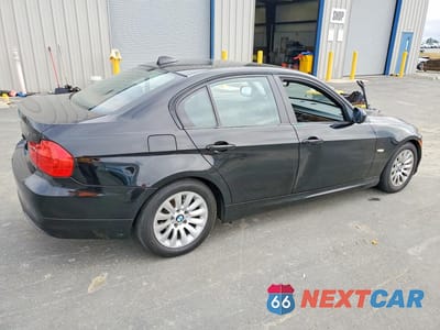 Trzecie zdjęcie samochodu z tyłu: 2009 BMW 328 I SULEV VIN:WBAPH57549NL77112 - miniatura