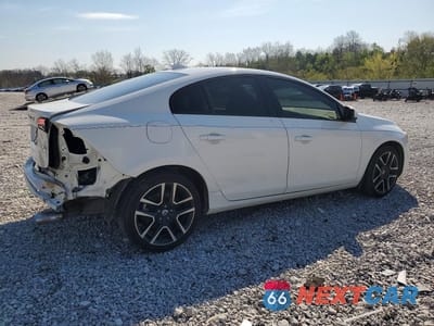 Trzecie zdjęcie samochodu z tyłu: 2017 VOLVO S60 VIN:YV126MFL0H2434512 - miniatura