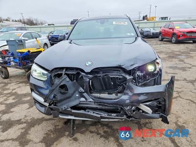 Piąte zdjęcie samochodu w środku: 2019 BMW X3 XDRIVE30I VIN:5UXTR9C54KLP91549 - miniatura