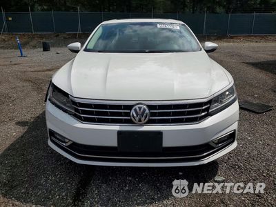 Piąte zdjęcie samochodu w środku: 2016 VOLKSWAGEN PASSAT SE VIN:1VWBT7A34GC068552 - miniatura