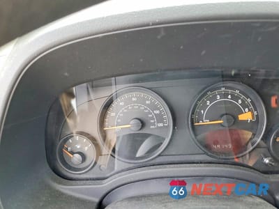 Zdjęcie 9 z 12 samochodu: 2017 JEEP COMPASS SPORT VIN:1C4NJCBAXHD211124 - miniatura