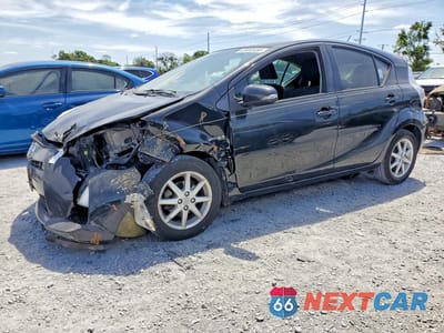 2013 TOYOTA PRIUS C THREE JTDKDTB33D1538519 - główne zdjęcie licytacji z USA - miniatura