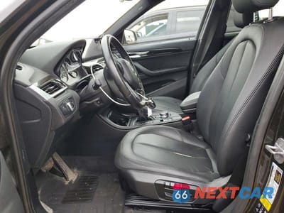 Zdjęcie 7 z 13 samochodu: 2017 BMW X1 XDRIVE28I VIN:WBXHT3C35H5F71067 - miniatura