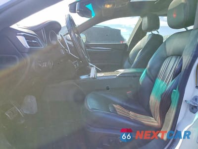 Zdjęcie 7 z 13 samochodu: 2016 MASERATI GHIBLI S VIN:ZAM57RTA8G1173565 - miniatura