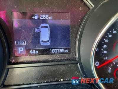 Zdjęcie 8 z 10 samochodu: 2019 KIA SEDONA LX VIN:KNDMB5C11K6564804 - miniatura