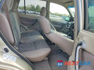 Zdjęcie 11 z 12 samochodu: 2002 TOYOTA RAV4 BASE VIN:JTEHH20V026034843 - miniatura