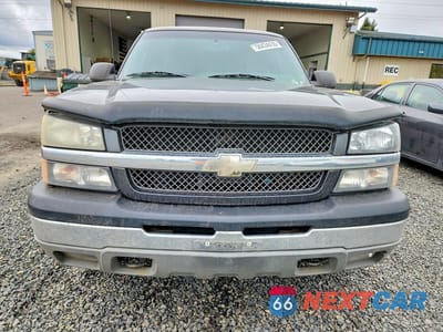 Piąte zdjęcie samochodu w środku: 2004 CHEVROLET SILVERADO K1500 VIN:2GCEK19T641253546 - miniatura
