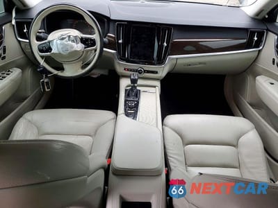Zdjęcie 8 z 12 samochodu: 2017 VOLVO S90 T5 MOMENTUM VIN:YV1102AK5H1014797 - miniatura