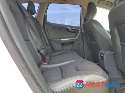 Zdjęcie 11 z 13 samochodu: 2016 VOLVO XC60 T5 VIN:YV440MDJ9G2867002 - miniatura