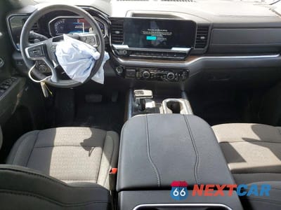 Zdjęcie 8 z 11 samochodu: 2024 CHEVROLET SILVERADO K1500 RST VIN:2GCUDEED6R1244476 - miniatura