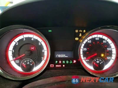 Zdjęcie 9 z 13 samochodu: 2016 DODGE GRAND CARAVAN SE VIN:2C4RDGBG4GR359270 - miniatura