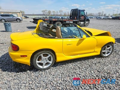 Trzecie zdjęcie samochodu z tyłu: 2002 MAZDA MX-5 MIATA BASE VIN:JM1NB353320223320 - miniatura
